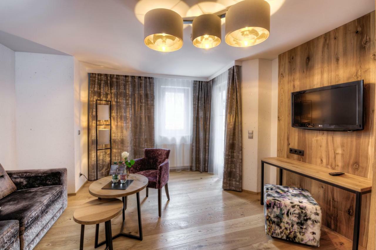 Hotel Brigitte Ισγκλ Εξωτερικό φωτογραφία